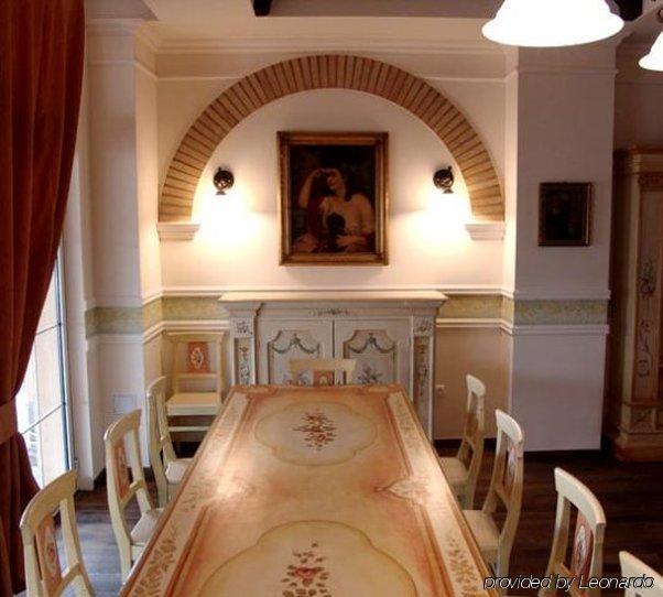 Hotel Casa De La Rosa Timisoara Room photo